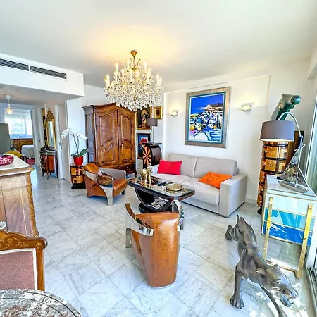 Breathtaking Rooftop Experience On Promenade *