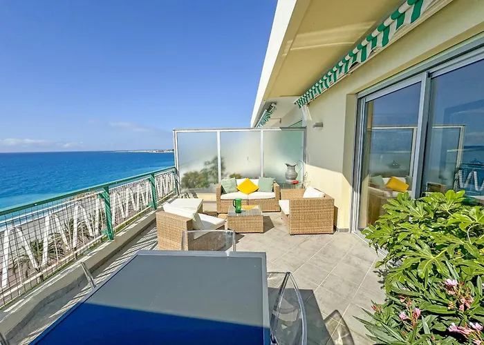 Breathtaking Rooftop Experience On Promenade ניס